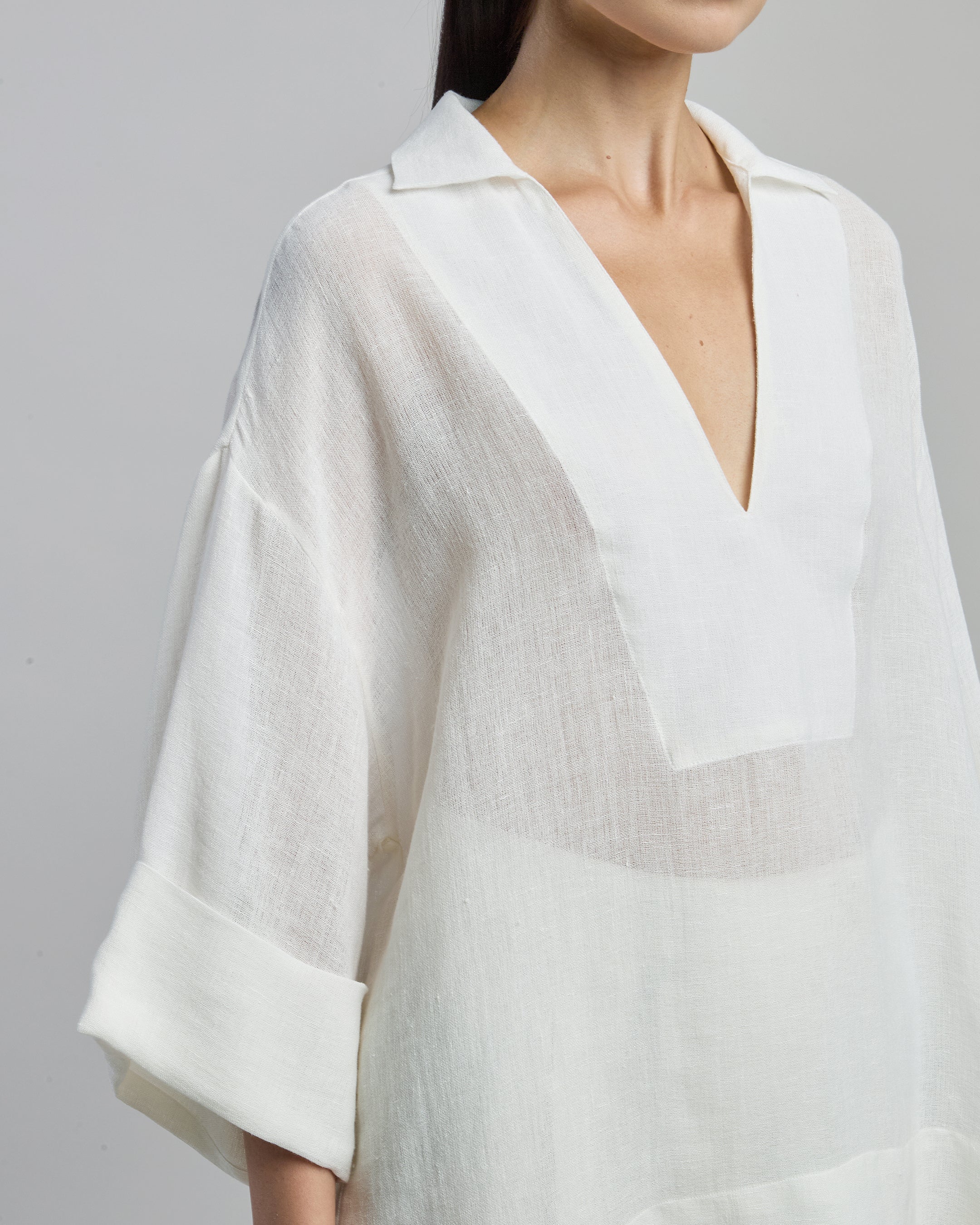 Camicia in Lino Garzato con Scollo a V da Donna - Image 3
