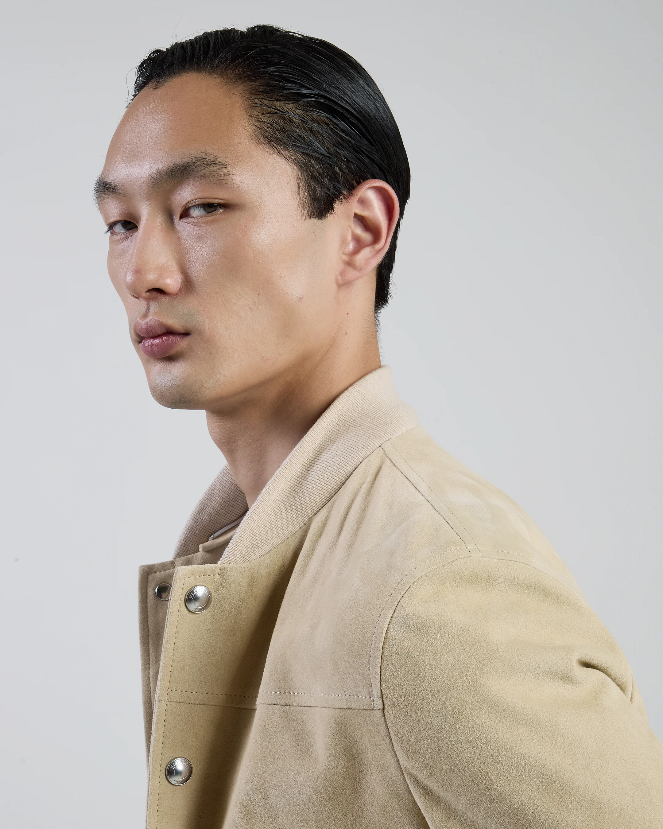 Giubbino Bomber in Suede e Jersey con Cappuccio - Image 10