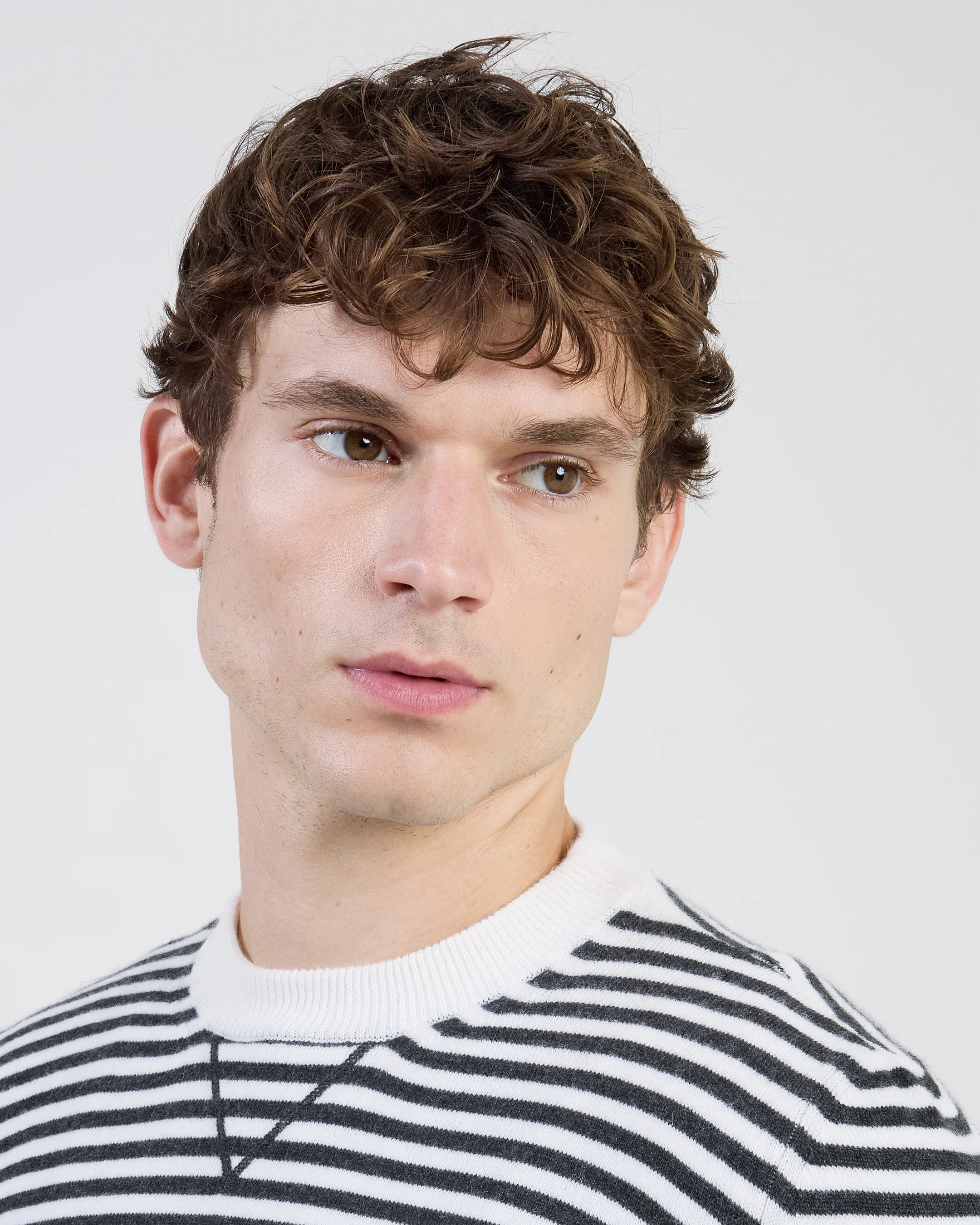 Maglia Girocollo in Cashmere a Righe da Uomo - Image 3