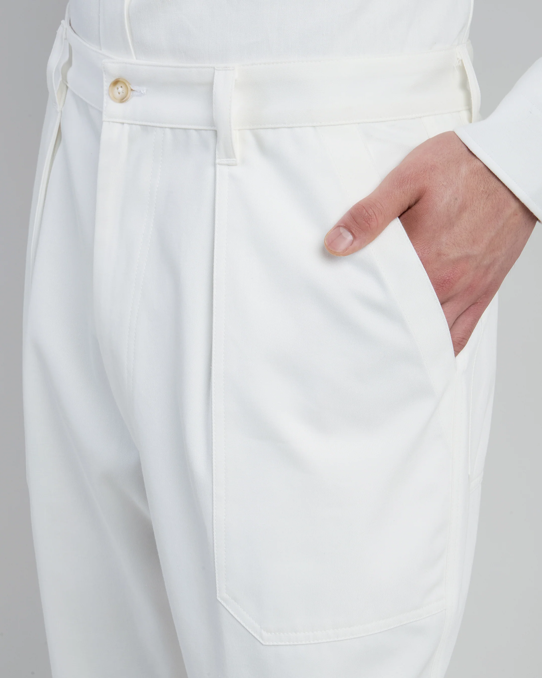 Pantalone Fatique in Cotone con Pinces Relax Fit - Image 3