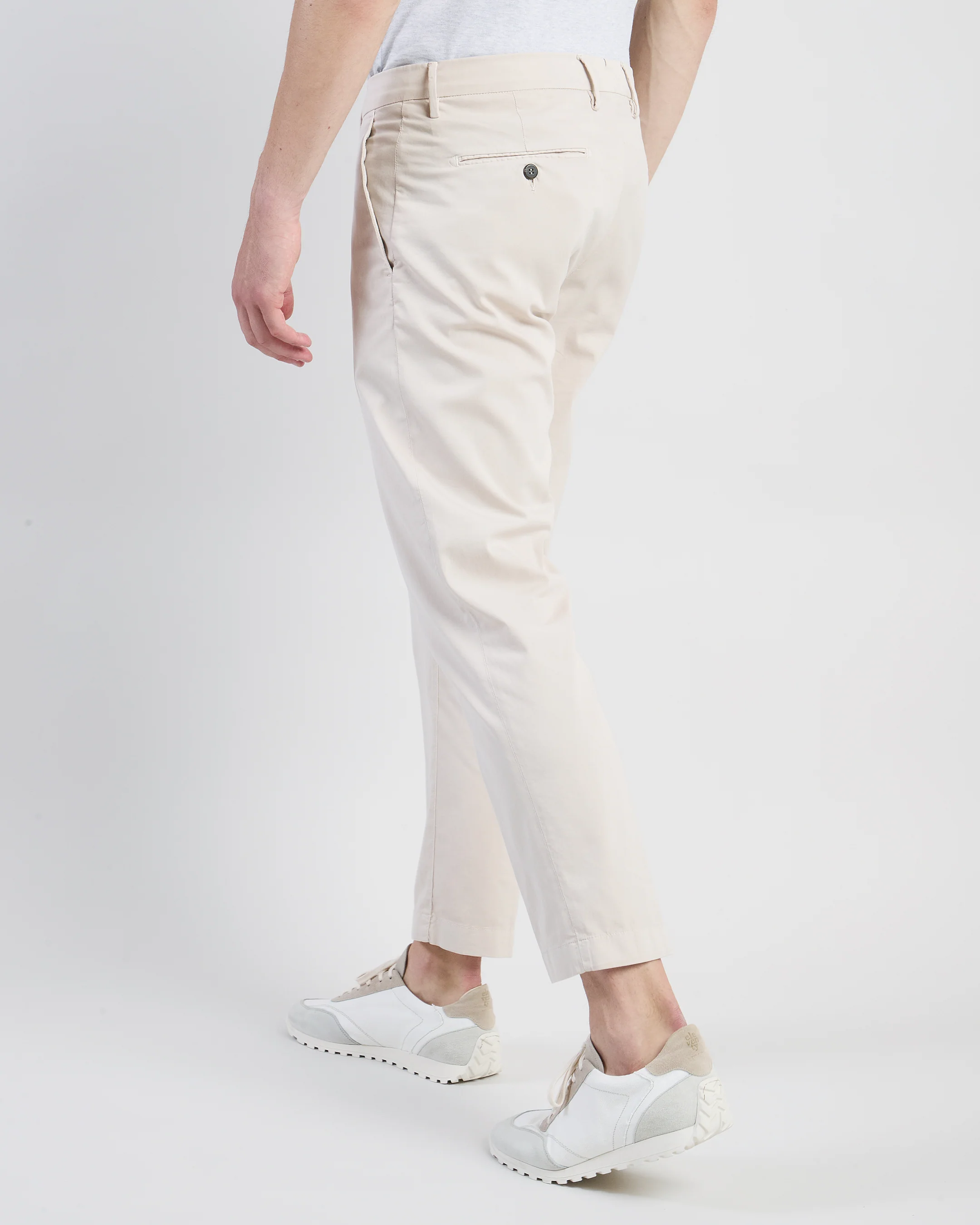 Pantalone Chino Uomo in Pregiato Tessuto Cotone e Seta - Image 2