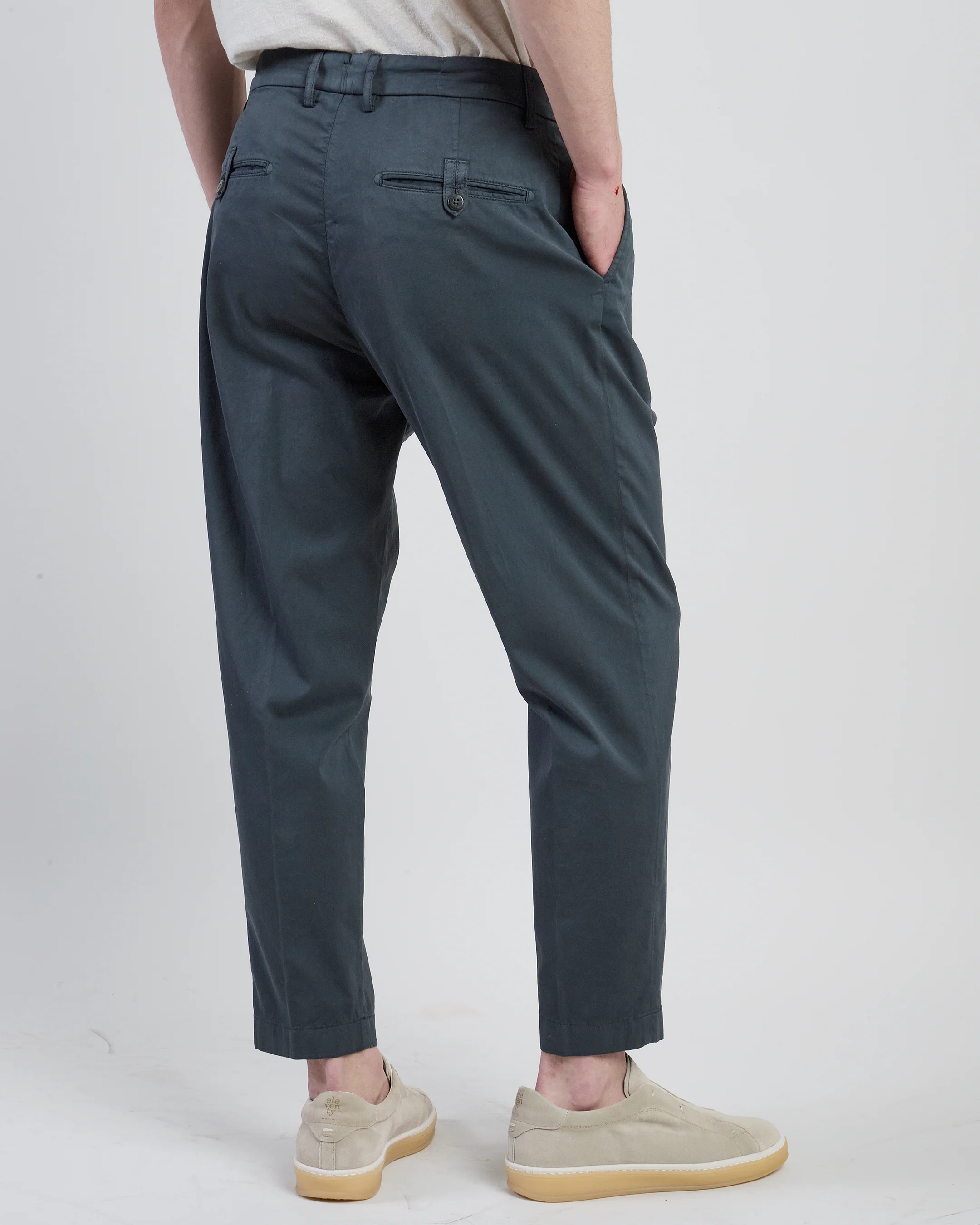 Pantalone Uomo in Cotone e Seta con Pinces - Image 2